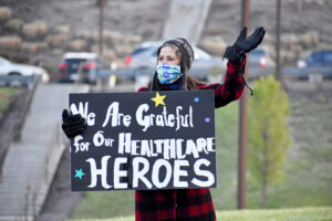 Community continues to show support for frontline workers